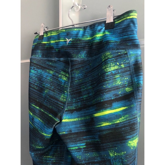 Old Navy Active Cropped Leggings - Picture 4 of 8
